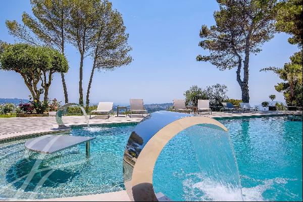 Stunning views of the Bay of Cannes for this property consisted of 3 houses
