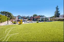 Impressive Author's House in La Finca