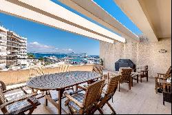 Beautiful Penthouse with Terrace and Seaviews