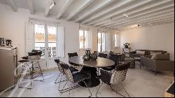 Stunning City Apartment in Santa Eulalia