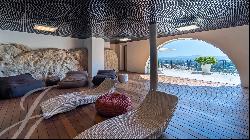 Modern dream villa with stunning sea views