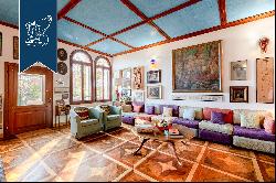 Refined apartment with private entrance and elevator for sale in the heart of Venice