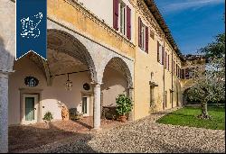 Stunning 19th-century estate for sale in a charming town centre of the province of Brescia