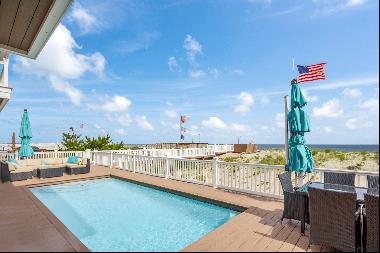 Fabulous Oceanfront living with water views from every room. Sunrise to sunset- experience