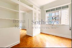Spacious and sunny apartment in prime location