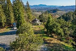 3305 Brack Road, Healdsburg