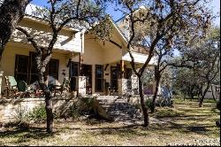 950 River Rd, Utopia TX 78884