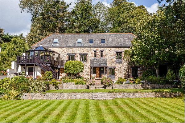 Outstanding four double bedroom Grade II listed barn conversion for sale in Coffinswell