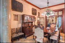 Historic Villa with Garden in the center of Palermo