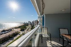 Waterfront apartment in Punta del Este