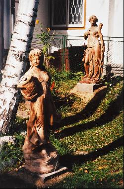 Villa with Birch Trees and Statues in Cheia Mountain Resort