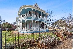 Commercial Property/Victorian Home in La Grange