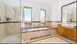 5 Bedroom Villa with pool for sale in Vila Real de Santo Antonio, Algarve