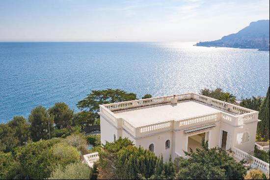 VILLA/HOUSE ROQUEBRUNE CAP MARTIN