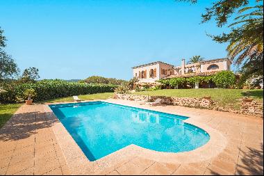 Large country estate with horse stables, private pool and distant sea views located near S