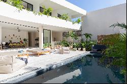 SUCCESSFUL AND SOPHISTICATED VILLA COMPOUND IN TULUM CENTRO