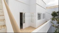 4 bedroom villa with garden, for sale, in Portimão, Algarve