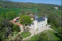 Between Lyon & Chambery, outstanding 17th century chateau