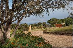 Casana Di Li Pini, wonderful villa surrounded by nature overlooking the sea
