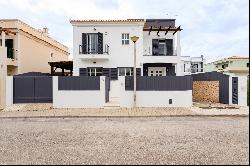 Detached house, 4 bedrooms, for Sale