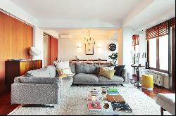 Flat, 5 bedrooms, for Sale