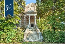 Wonderful Venetian villa with frescoes in the leafy countryside on the outskirts of Vicenz