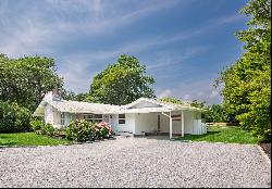 DESIRABLE BLUFF ROAD IN AMAGANSETT