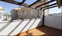 Penthouse with terrace in the heart of Seville