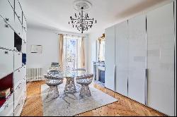 Montaigne - Superb 5th floor apartment with Eiffel Tower views