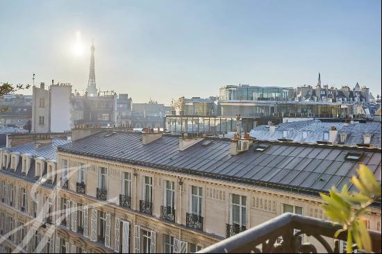 Montaigne - Superb 5th floor apartment with Eiffel Tower views