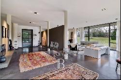 BIARRITZ, MAGNIFICENT CONTEMPORARY HOUSE, 4500 sqm GARDEN