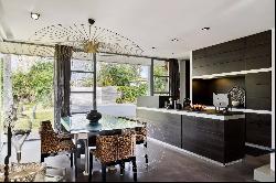 BIARRITZ, MAGNIFICENT CONTEMPORARY HOUSE, 4500 sqm GARDEN