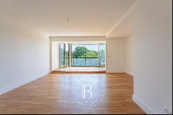 ANGLET, LAST FLOOR, BEAUTIFUL APARTMENT WITH TERRACE AND GARAGE