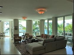 1660 W Glencoe St Unit 302, Coconut Grove FL 33133