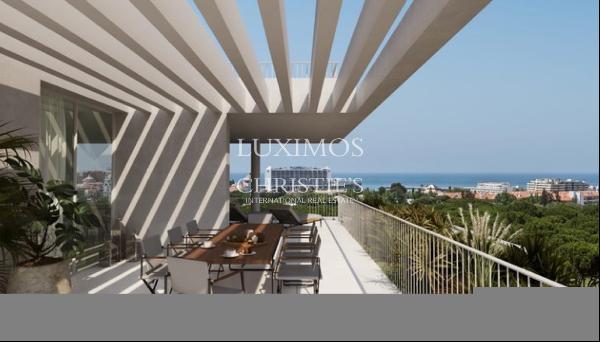 2 bedroom apartment with sea view & swimming pool Vilamoura, Algarve