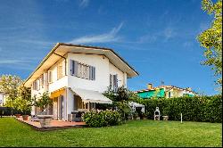 Private Villa for rent in Forte Dei Marmi (Italy)