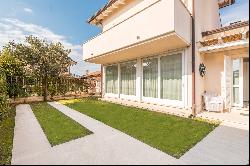 Town Villa for sale in Forte Dei Marmi (Italy)