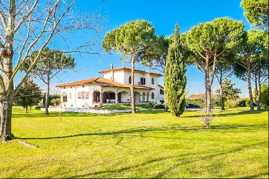 Private Villa for sale in Pietrasanta (Italy)