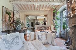 Private Villa for sale in Camaiore (Italy)