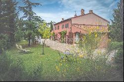 Farmhouse located in the hills of the Val D'Orcia