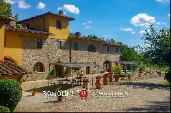 21-HECTARE FARM WITH HOBBY VINEYARD FOR SALE IN TUSCANY