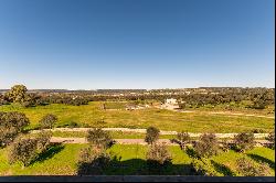 13 Bedroom Farm, Évora