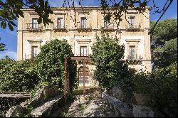 Via Bouganvillea, Caltagirone, Sicily, 95041