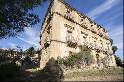 Via Bouganvillea, Caltagirone, Sicily, 95041