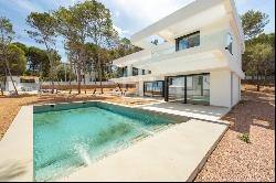 New luxury villa with sea views in the most beautiful area in De, Denia 03700