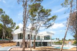 New luxury villa with sea views in the most beautiful area in De, Dénia 03700