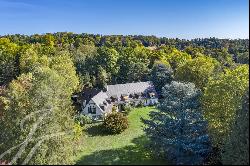 Luxurious estate in a green setting, at the gates of Lausanne