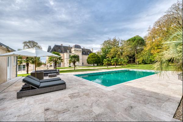 Extraordinary contemporary Chateau exclusively in Charente Maritime