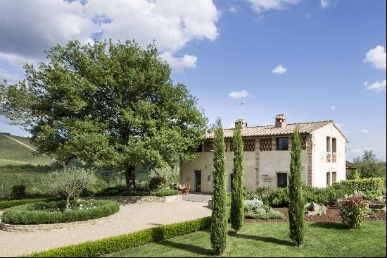 Villa Wisteria, nestled in 50 acres of vineyards and woodlands in Chianti