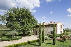 Villa Wisteria, nestled in 50 acres of vineyards and woodlands in Chianti